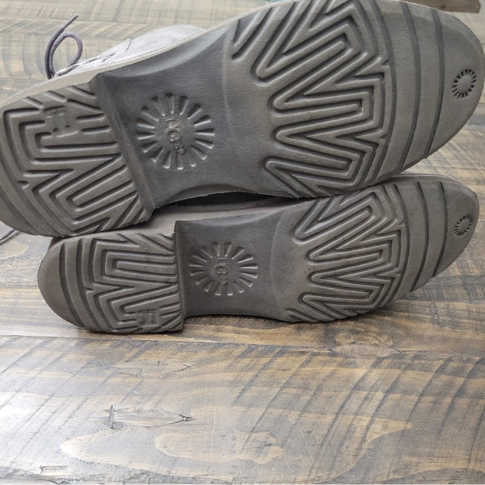 UGG Naiyah Suede Winter Boot - Picture 9 of 9